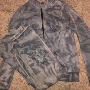 Fluer de lis track suit set